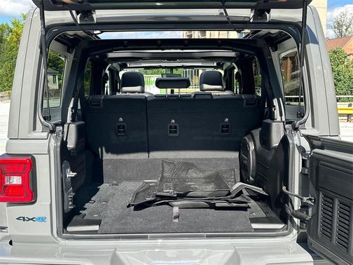 2022 Jeep Wrangler Unlimited 4xe Sahara