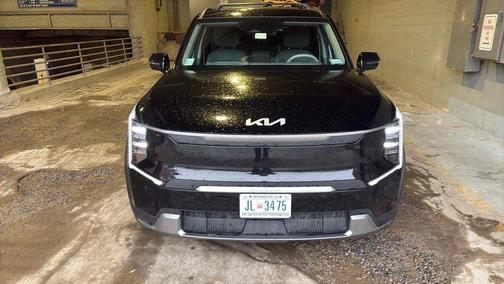 Aurora Black 2024 Kia EV9 Wind
