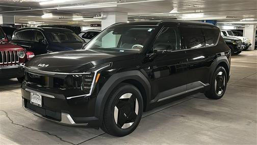 Aurora Black 2024 Kia EV9 Wind