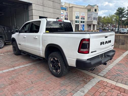 Bright White Clearcoat 2022 RAM 1500 Rebel
