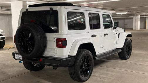 Bright White Clearcoat 2022 Jeep Wrangler Unlimited 4xe Sahara