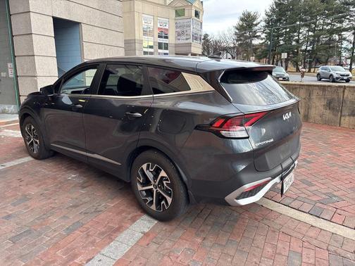 2024 Kia Sportage EX