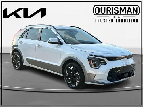 Snow White Pearl 2023 Kia Niro EV Wave