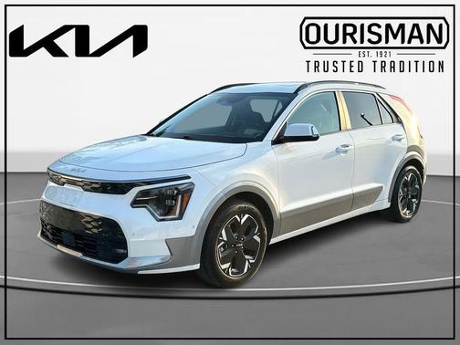 Snow White Pearl 2023 Kia Niro EV Wave