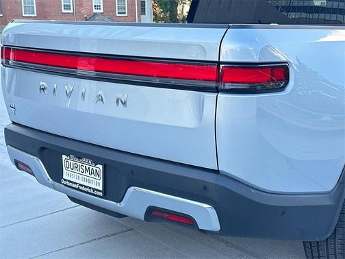 2024 Rivian R1T Adventure Package