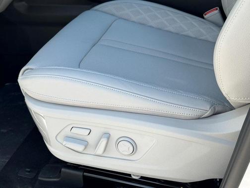2025 Kia Sorento Hybrid SX Prestige