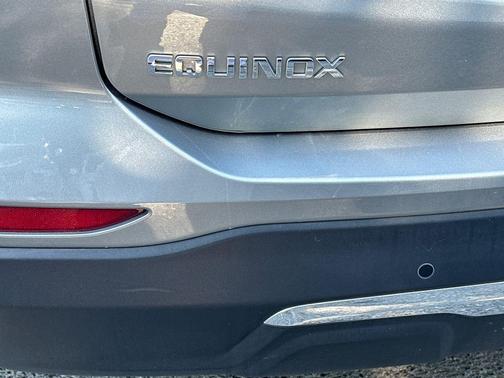 Sterling Gray Metallic 2023 Chevrolet Equinox 1LT