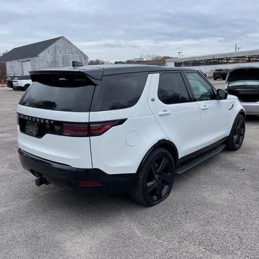 2023 Land Rover Discovery P360 Metropolitan Edition