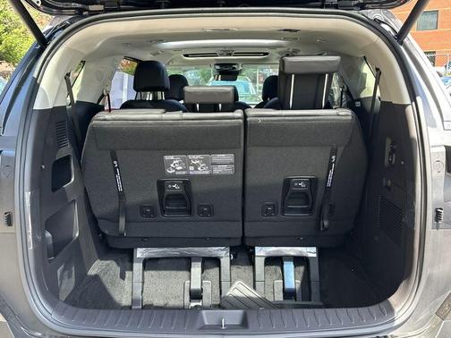 Metal 2026 Kia Carnival Hybrid SX