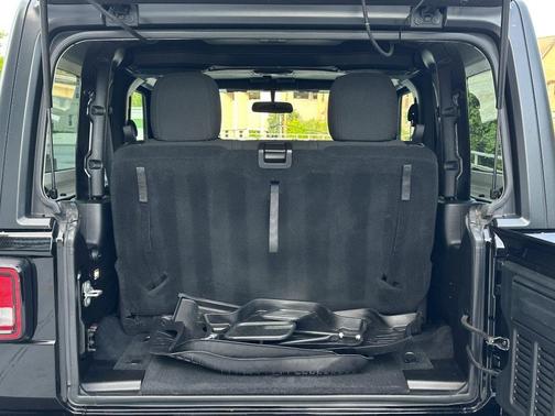 2018 Jeep Wrangler Sport