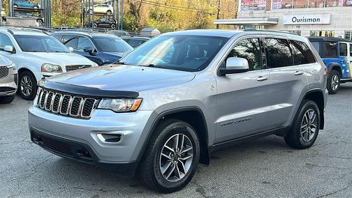 2020 Jeep Grand Cherokee Laredo