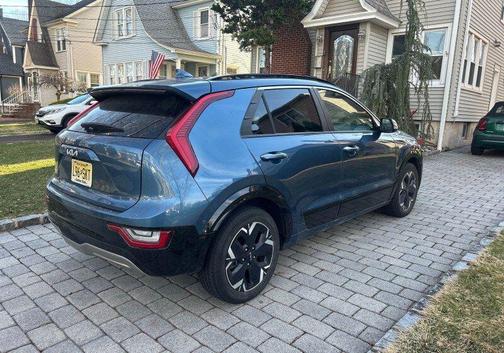Mineral Blue 2023 Kia Niro EV Wave