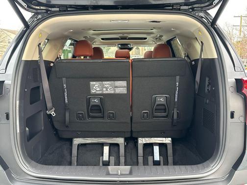 Aurora Black Pearl 2026 Kia Carnival Hybrid SX Prestige