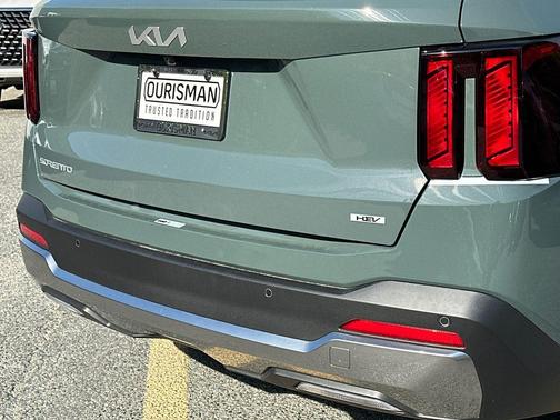 Green 2026 Kia Sorento Hybrid EX