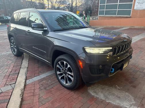 2022 Jeep Grand Cherokee 4xe Overland