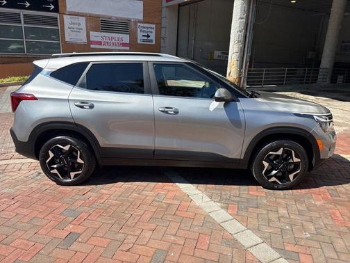 Steel Gray 2025 Kia Seltos EX