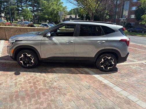 Steel Gray 2025 Kia Seltos EX