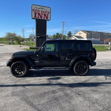 Black Clearcoat 2022 Jeep Wrangler Unlimited 4xe Sahara