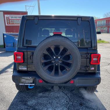 Black Clearcoat 2022 Jeep Wrangler Unlimited 4xe Sahara