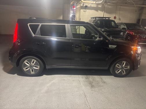 2018 Kia Soul EV +