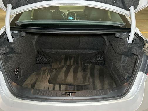 Iridescent Pearl Tricoat 2015 Chevrolet Malibu 1LT