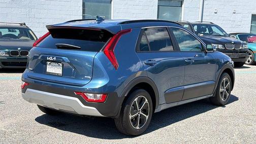 Mineral Blue 2026 Kia Niro EX