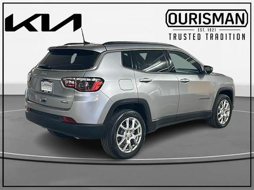 2023 Jeep Compass Latitude Lux