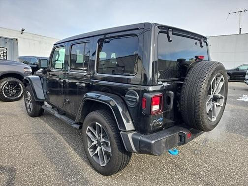 2024 Jeep Wrangler 4xe Sport