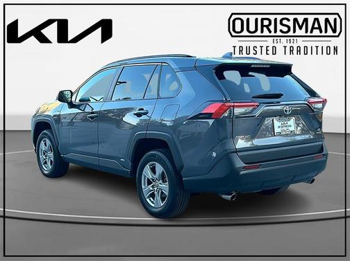 2022 Toyota RAV4 Hybrid LE