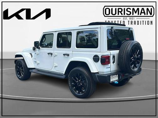 Bright White Clearcoat 2023 Jeep Wrangler 4xe Sahara