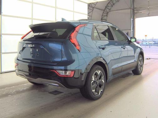Mineral Blue 2023 Kia Niro EV Wind