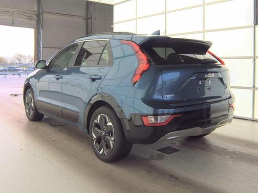 Mineral Blue 2023 Kia Niro EV Wind