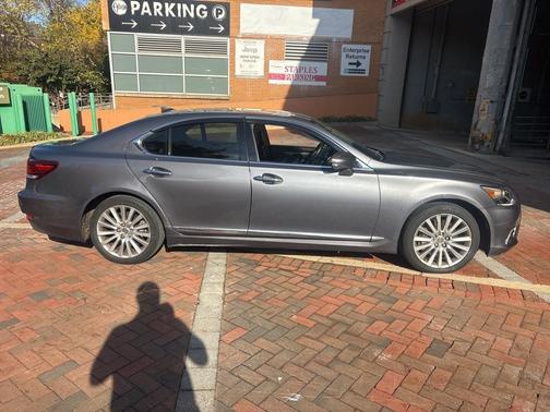 2017 Lexus LS 460 Base