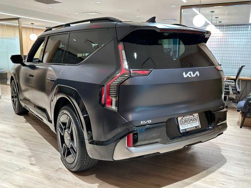 Metal 2026 Kia EV9 GT-Line