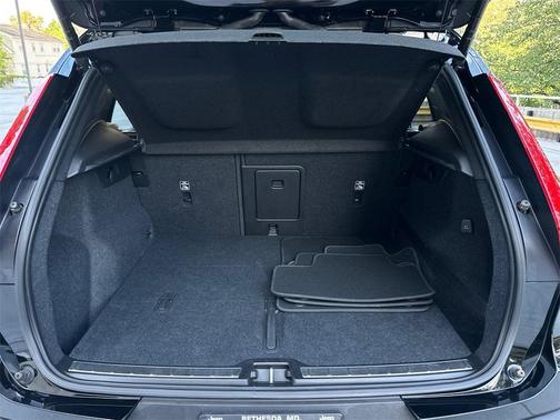 2021 Volvo XC40 T5 R-Design