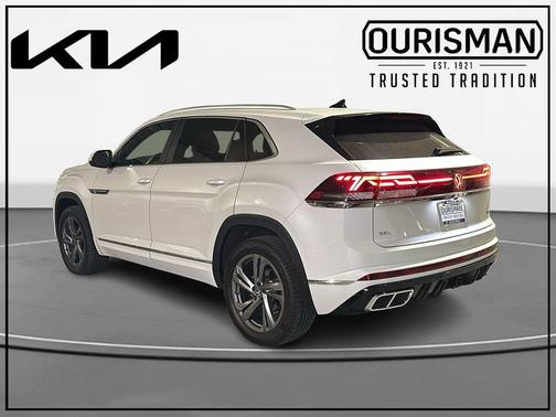 Opal White Pearl Effect 2024 Volkswagen Atlas Cross Sport 2.0T SEL R-Line
