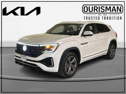 Opal White Pearl Effect 2024 Volkswagen Atlas Cross Sport 2.0T SEL R-Line