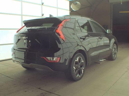 Aurora Black Pearl 2023 Kia Niro EV Wind