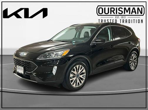 2022 Ford Escape Titanium