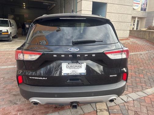 2022 Ford Escape Titanium