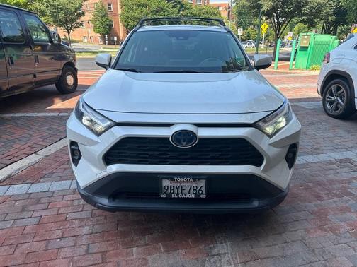 Blizzard Pearl 2022 Toyota RAV4 Hybrid XLE Premium