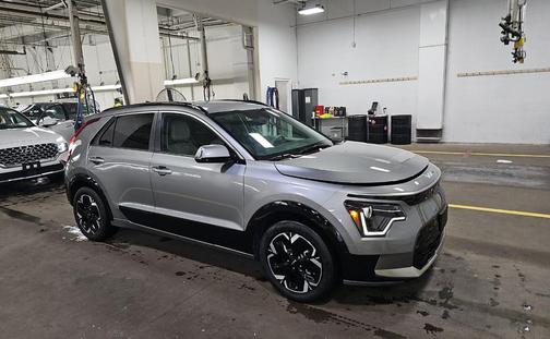 Steel Gray 2023 Kia Niro EV Wind