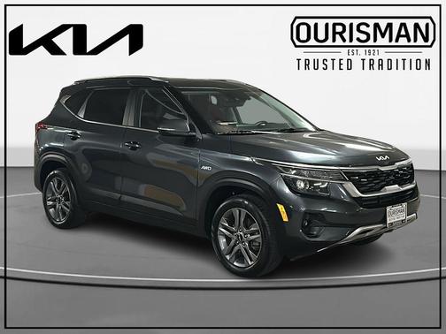 Gray 2023 Kia Seltos S