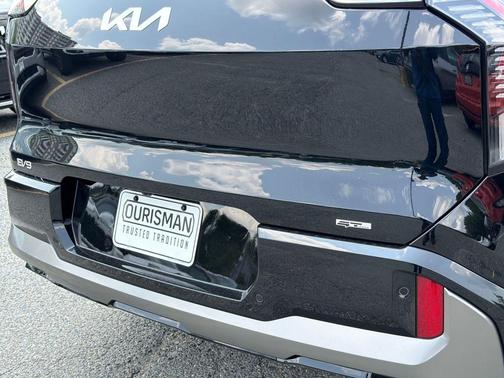 Ebony 2026 Kia EV9 GT-Line