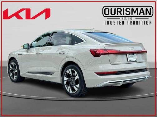 2022 Audi e-tron S line Premium