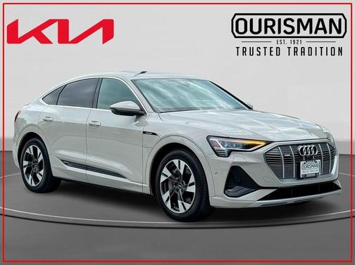 2022 Audi e-tron S line Premium