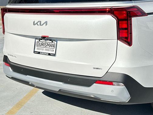 2026 Kia Carnival Hybrid EX