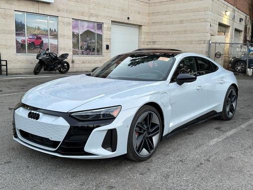 2024 Audi RS e-tron GT Base