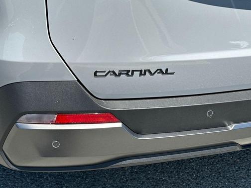 Ceramic White 2026 Kia Carnival SX Prestige