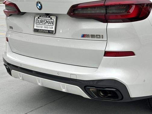 2023 BMW X5 M50i